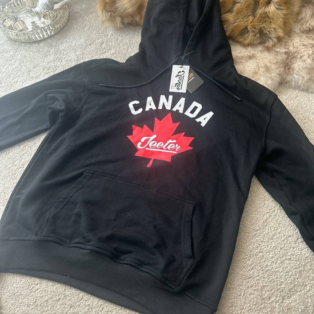 NWT Jeeter Canada 🇨🇦 Weed hoodie size men’s medium